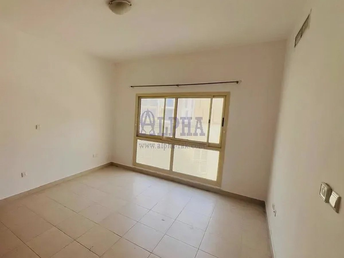 Commodious| 2 Bedroom | Unfurnished-3-3