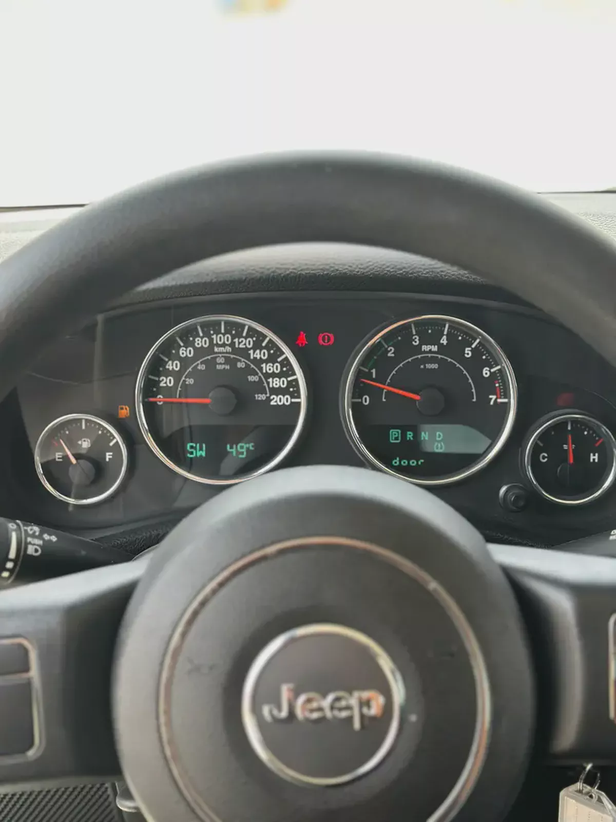 EXCELLENT CONDITION | ORIGINAL PAINT | GCC | JEEP WRANGLER SPORT 2014-6-6