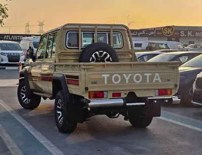 Toyota Land Cruiser Pick Up  DOUBLE CABIN / 2.8L V4 DIESEL A/T / DVD CAMERA / WINCH , SNORKEL / DIFF LOCK (CODE # LC-5