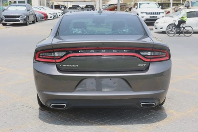 Used Dodge Charger 3.6L SXT Mid Option 2015-5