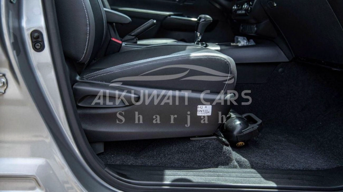 Toyota Hilux DC Adventure 2.8D AT 4×4 MY2024-14-0