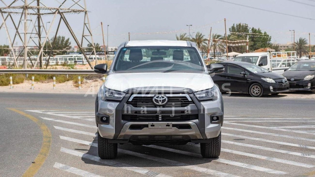 Toyota Hilux DC Adventure 2.8D AT 4×4 MY2024-1-0