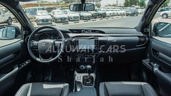 Toyota Hilux DC Adventure 2.8D AT 4×4 MY2024