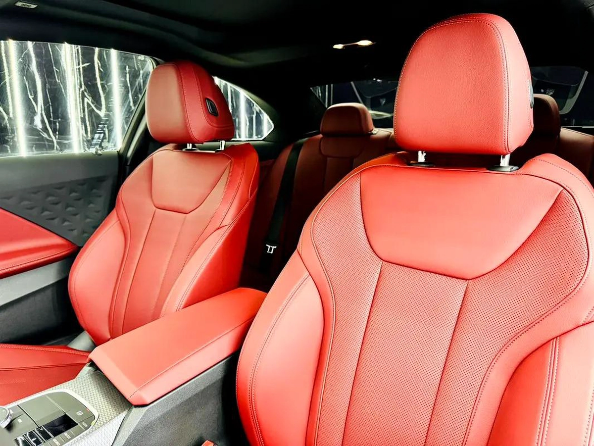 Low Mileage | GCC | AGMC Full Service History | AGMC Warranty 2030 | AGMC Service 2030-11-11