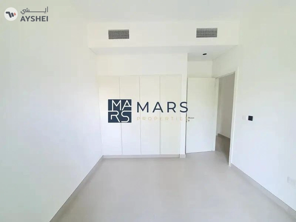 Brand New l Corner 3BHK In Masaar l First Living