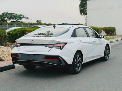 Hyundai Elantra 1.5L GLS 2025 0KM-5