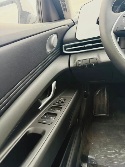 Hyundai Elantra 1.5L GLS 2025 0KM-16