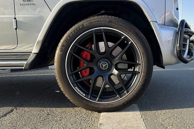 Mercedes-Benz GL 63 AMG Mercedes G63 4.0L V8 AT-9