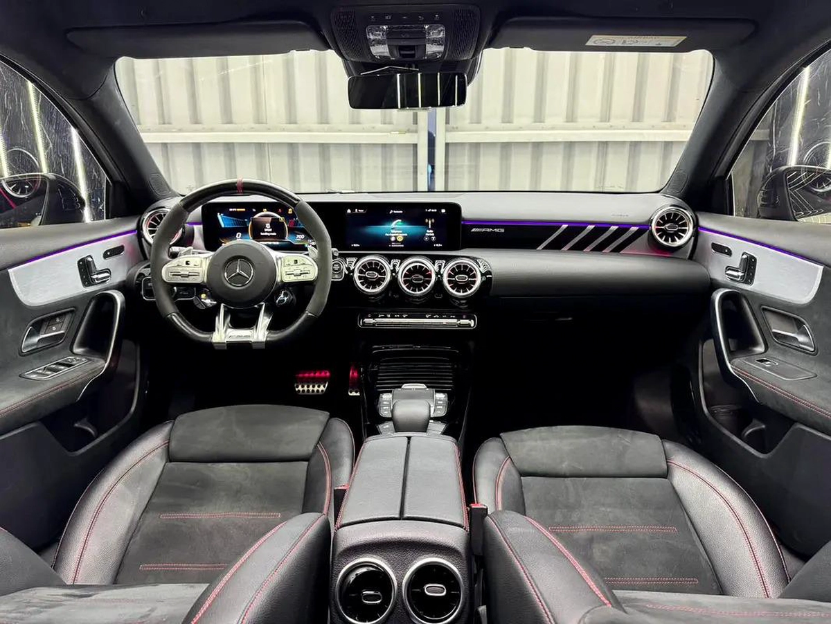 2022 Mercedes-Benz A 35 AMG 4MATIC | GCC Specs | Full Service History-14-14