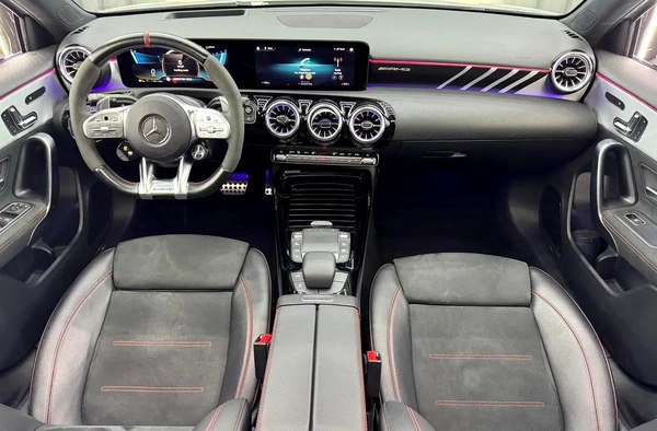 2022 Mercedes-Benz A 35 AMG 4MATIC | GCC Specs | Full Service History