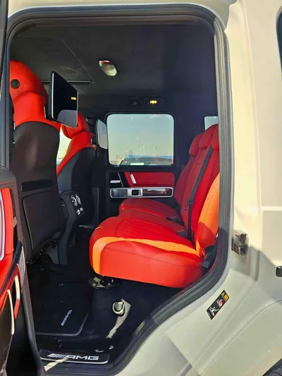 Mercedes Benz G63 AMG STD MERCEDES BENZ G63 AMG BITURBO / 4.0L V8 PETROL/360* CAMERA/SUNROOF WIHT LEATHER SEATS (CODE # G63BT)-11