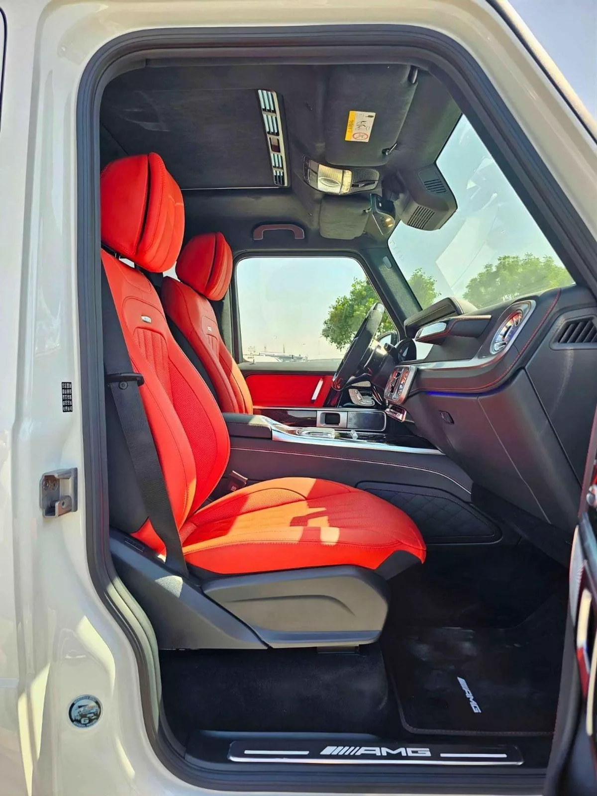 Mercedes Benz G63 AMG STD MERCEDES BENZ G63 AMG BITURBO / 4.0L V8 PETROL/360* CAMERA/SUNROOF WIHT LEATHER SEATS (CODE # G63BT)-10-0