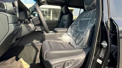 Toyota Prado VXR TOYOTA PRADO LUXURY / 2.4L V4 PETROL / FULL OPTION / 360 CAMERA WITH HEAD UP DISPLAY / 2026 ONLY FOR-10