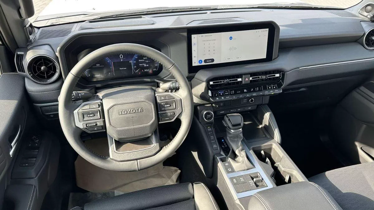 Toyota Prado VXR TOYOTA PRADO LUXURY / 2.4L V4 PETROL / FULL OPTION / 360 CAMERA WITH HEAD UP DISPLAY / 2026 ONLY FOR-15-0