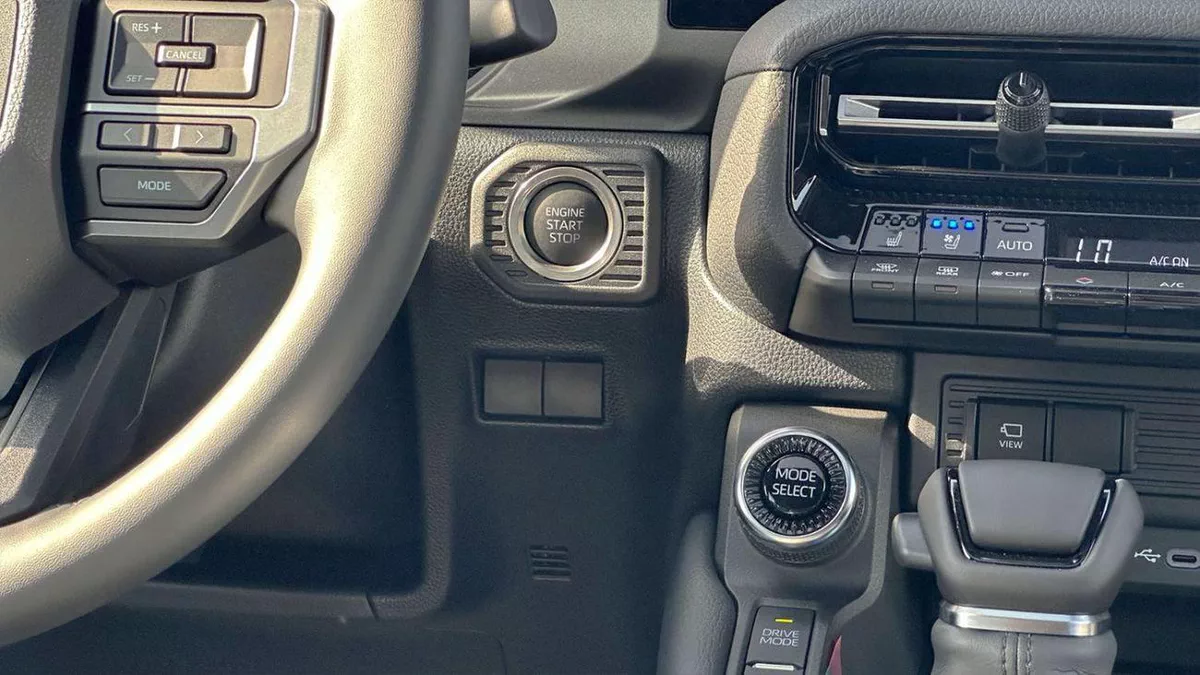 Toyota Prado VXR TOYOTA PRADO LUXURY / 2.4L V4 PETROL / FULL OPTION / 360 CAMERA WITH HEAD UP DISPLAY / 2026 ONLY FOR-16-0