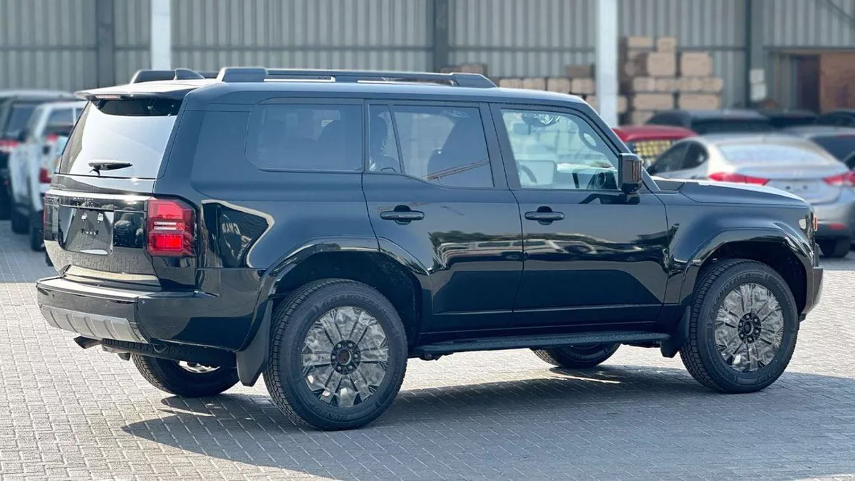 Toyota Prado VXR TOYOTA PRADO LUXURY / 2.4L V4 PETROL / FULL OPTION / 360 CAMERA WITH HEAD UP DISPLAY / 2026 ONLY FOR-4-0