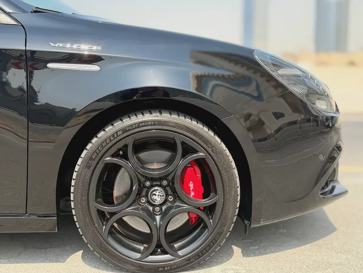 2021 Alfa Romeo Giulietta Veloce | GCC Specs | Pristine Condition-3-3