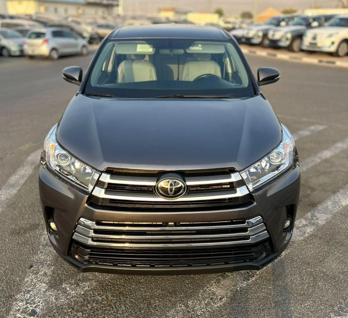 Toyota Highlander HYBRID 2014 Toyota Highlander 3.5L V6 - MidOption+ 7 Seater - Truck Auto - Electric Seat - Rear CAM-2-0