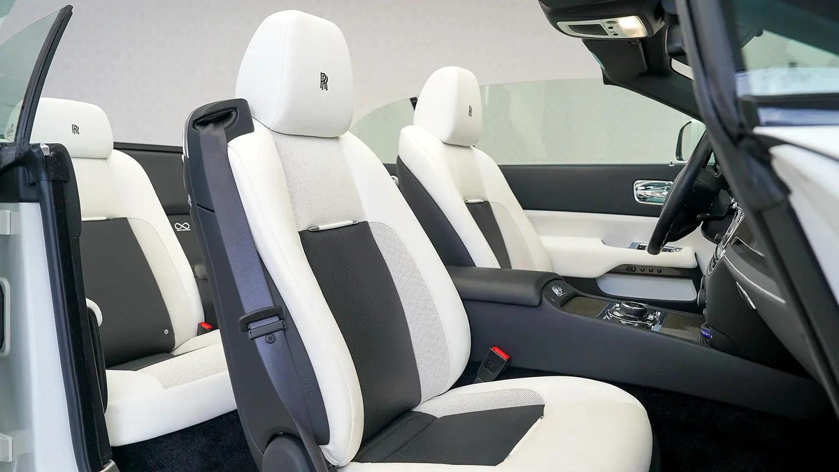 UAEs Very Best Example | 2 Years Free Servicing | AED 24,536 Per Month-1-1