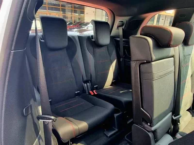 Mercedes Benz GLB200 STD GLB 200 AMG SUV 7 Seater Under Warranty 2025 GCC-3