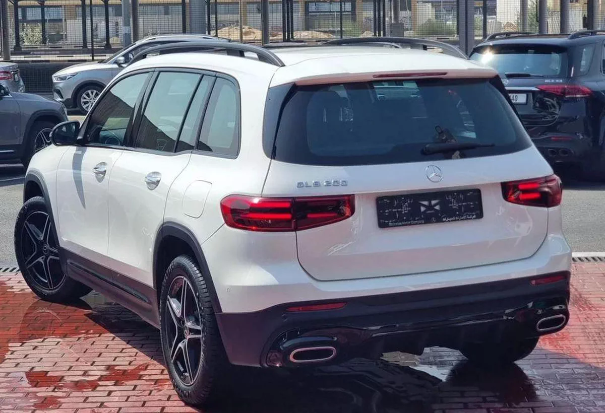 Mercedes Benz GLB200 STD GLB 200 AMG SUV 7 Seater Under Warranty 2025 GCC-9-9