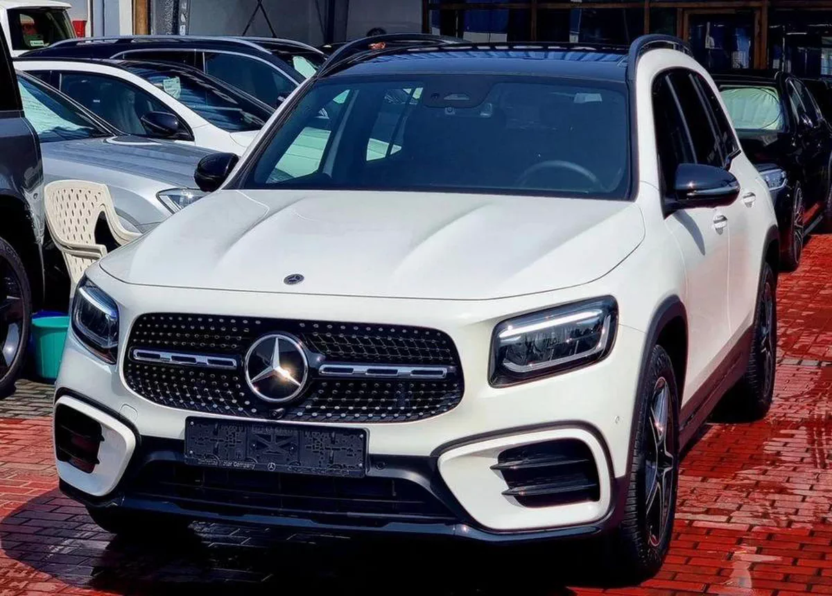 Mercedes Benz GLB200 STD GLB 200 AMG SUV 7 Seater Under Warranty 2025 GCC