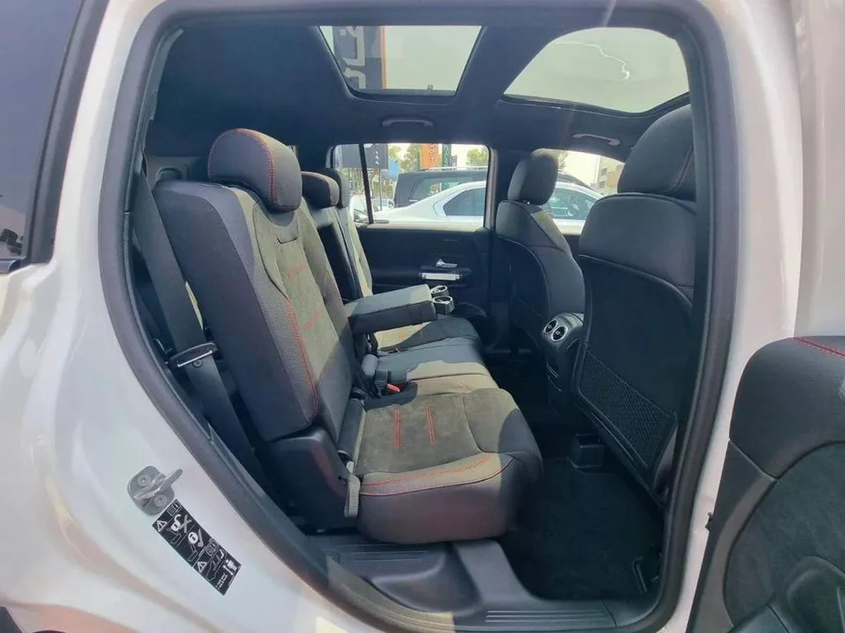 Mercedes Benz GLB200 STD GLB 200 AMG SUV 7 Seater Under Warranty 2025 GCC-4-4