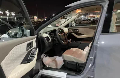 2026 Nissan X-Trail Grey – Stylish Modern SUV-5