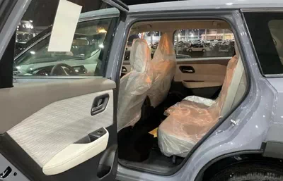 2026 Nissan X-Trail Grey – Stylish Modern SUV-8