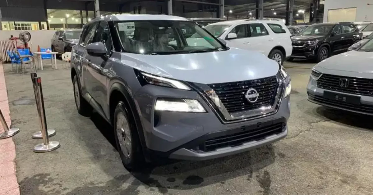 2026 Nissan X-Trail Grey – Stylish Modern SUV-12-12