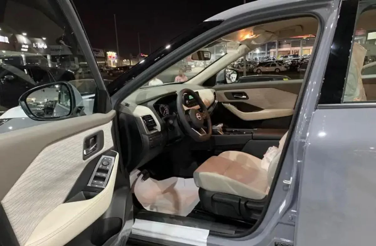 2026 Nissan X-Trail Grey – Stylish Modern SUV-5-5