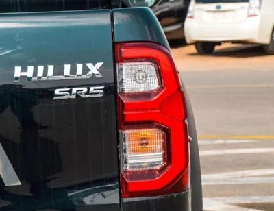 Toyota Hilux SGLX HILUX SR5 4.0 V6-11