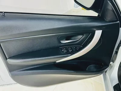 BMW 320i XDRIVE 2018 WITH ONE YEAR WARRANTY-9