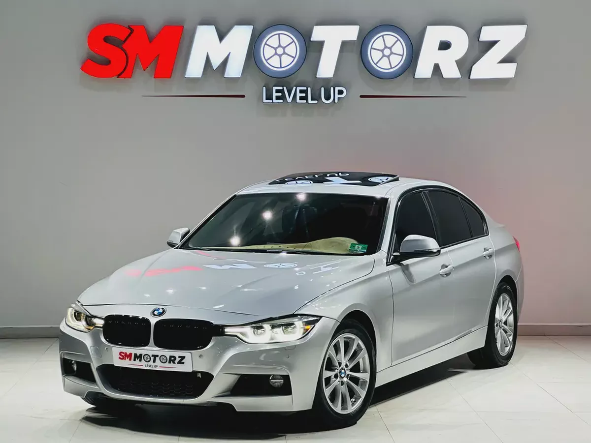 BMW 320i XDRIVE 2018 WITH ONE YEAR WARRANTY-1-1