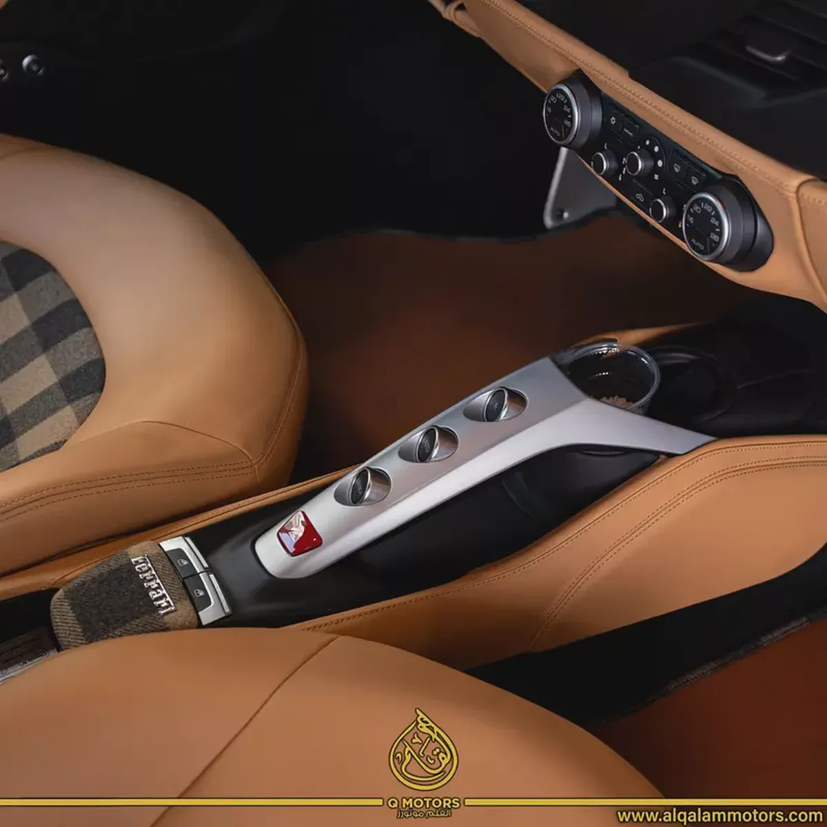 2018 FERRARI 488 GTB ( TAILOR MADE ) ( 1 OF 1 ) 70th Anniversary GCC DONE ONLY 600KM-5-5