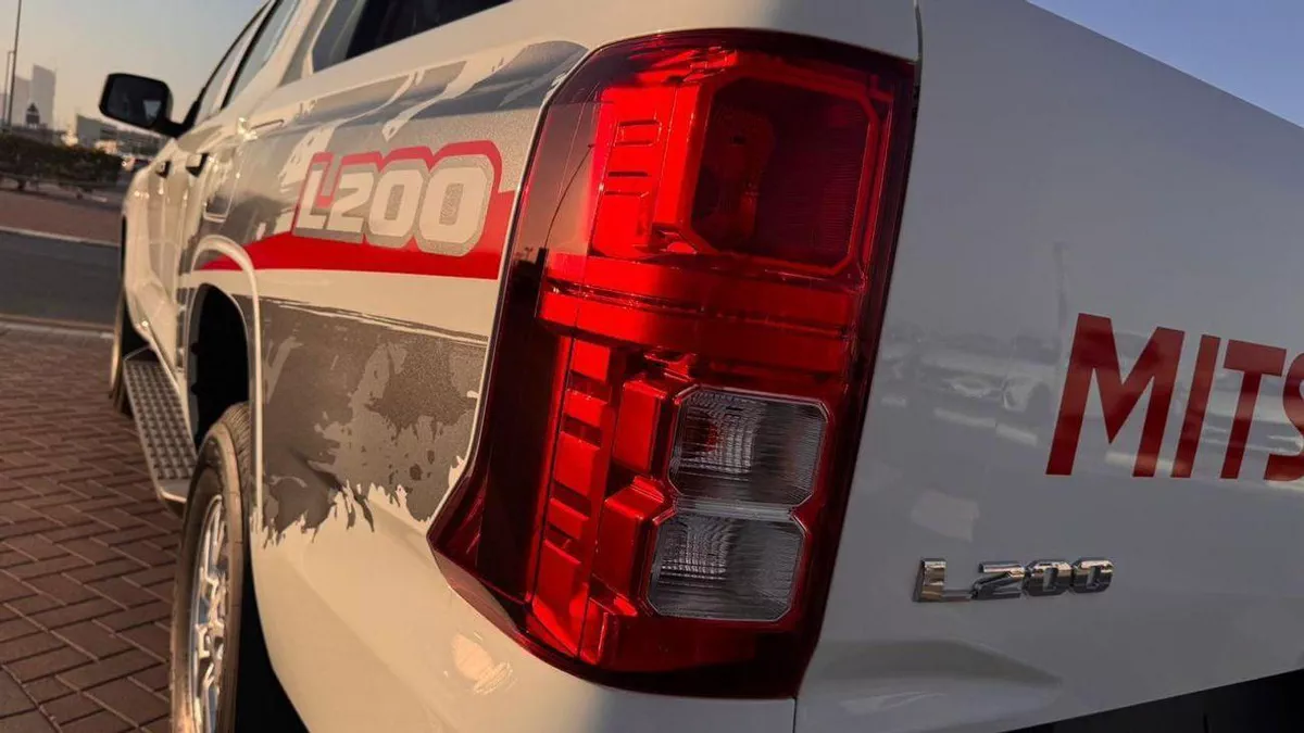 Mitsubishi L200 GL-9-0