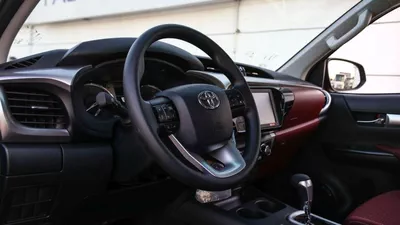 Toyota Hilux SGLX HILUX GLX 2.7L AT PETROL 2024-9