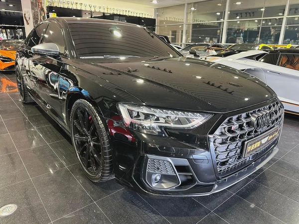 AUDI S8, GCC, UNDER WARRANTY