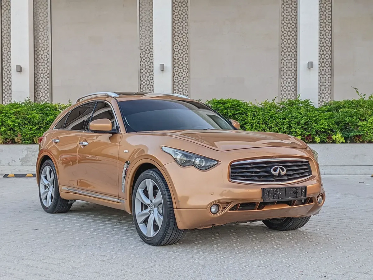 Infiniti FX50 Sport 2007 GCC Specs Very Clean Agency Mint Condition V8 Premium Luxury SUV