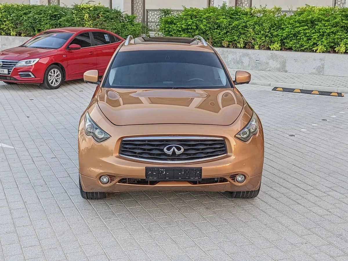 Infiniti FX50 Sport 2007 GCC Specs Very Clean Agency Mint Condition V8 Premium Luxury SUV