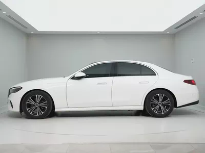 Mercedes-Benz E 200 | 2024 | LOW MILEAGE-1