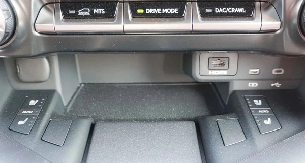 Lexus LX700h LX700H VIP full option
