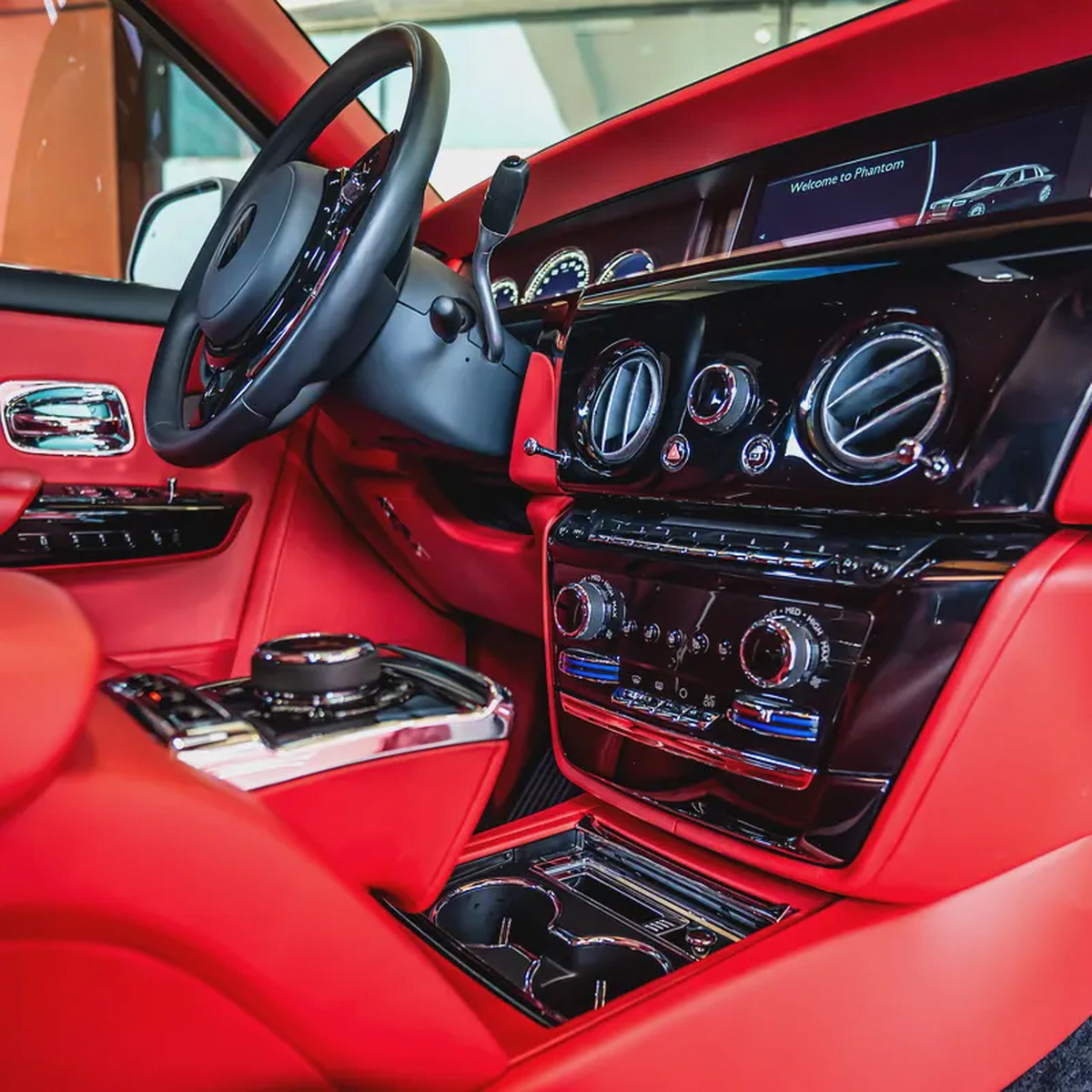 2022 ROLLS ROYCE PHANTOM GCC DONE ONLY 14,000KM-7-7