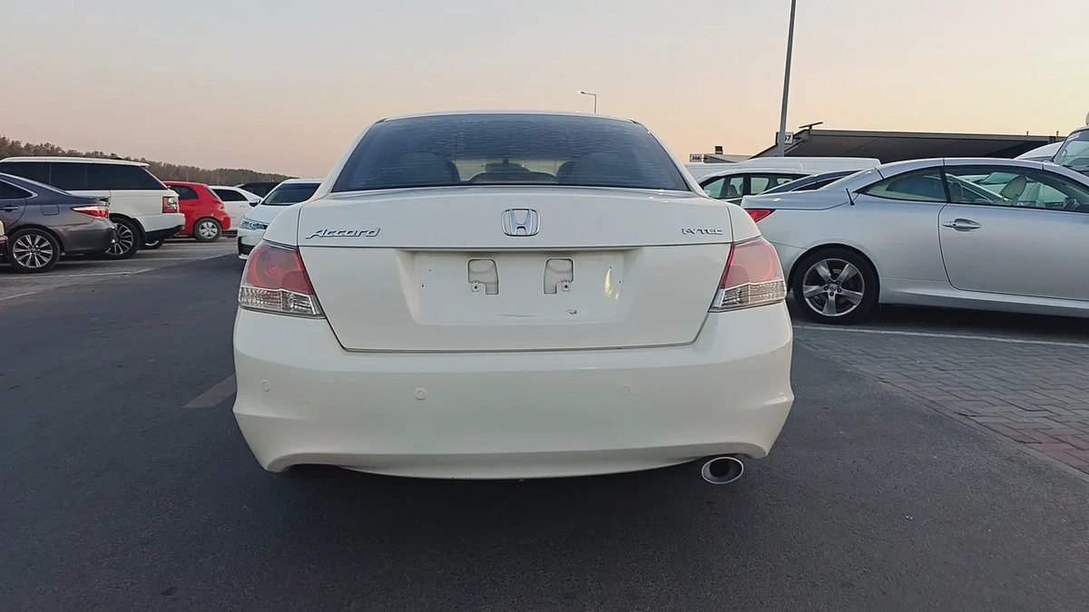 Honda Accord i-VTEC 2009 GCC Specs-11-11