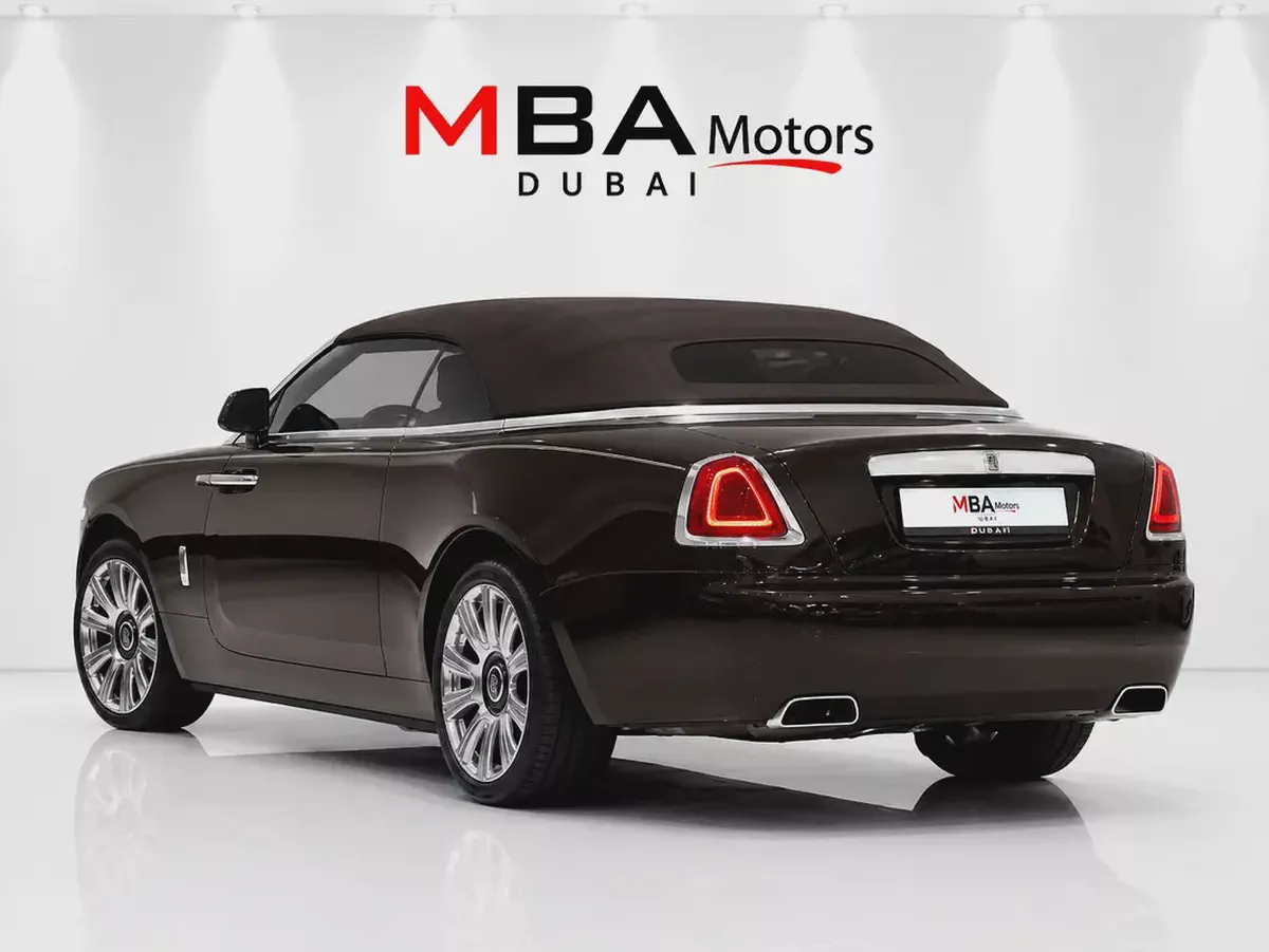 2017 Rolls-Royce Dawn - GCC Specs - Low Mileage - Full service record-3-3