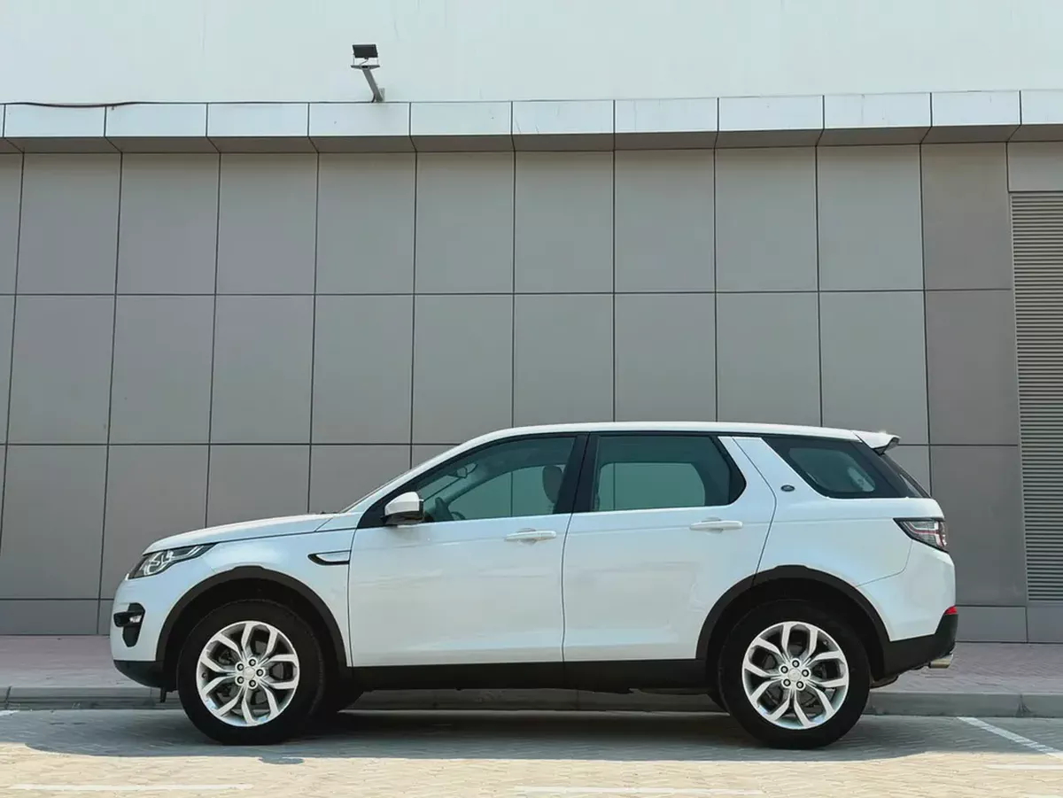 2016 Land Rover Discovery Sport HSE Si4-Full option-Excellent condition-Full Service History-5-5