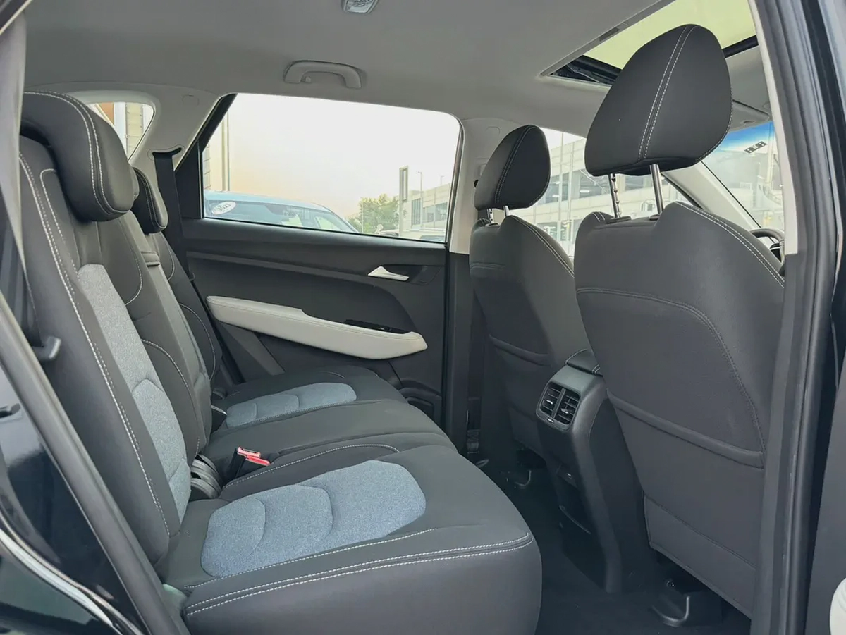 Chevrolet Captiva Premium 2023 GCC Specs-10-10