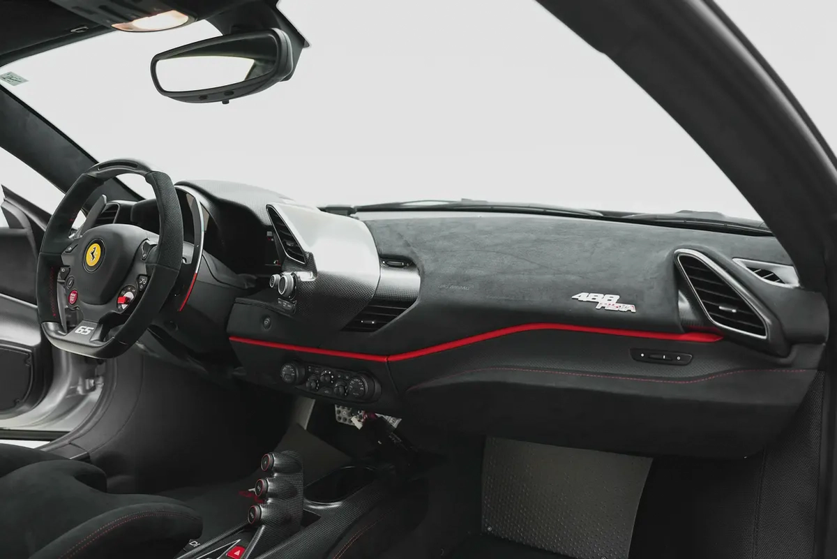 2019 Ferrari 488 Pista Piloti-18-18