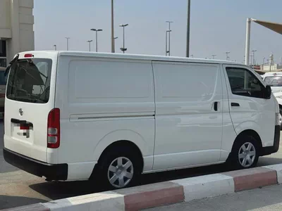 Toyota Hiace Commuter 2018 GCC Specs-2
