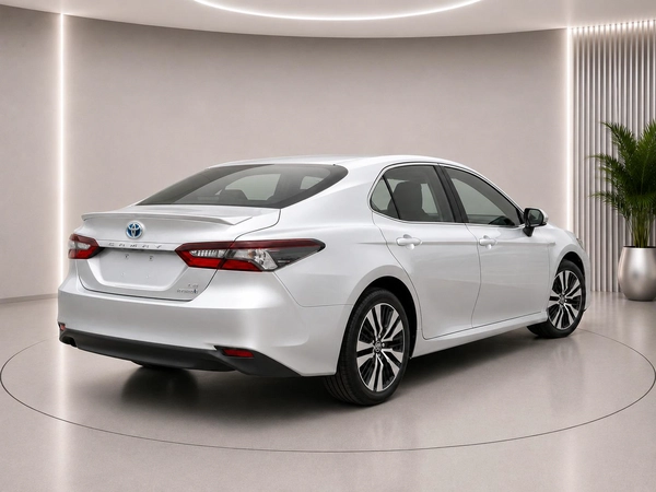 2024 Toyota Camry LE HEV Hybrid | 43,622 KM | 2.5L Hybrid | Silver